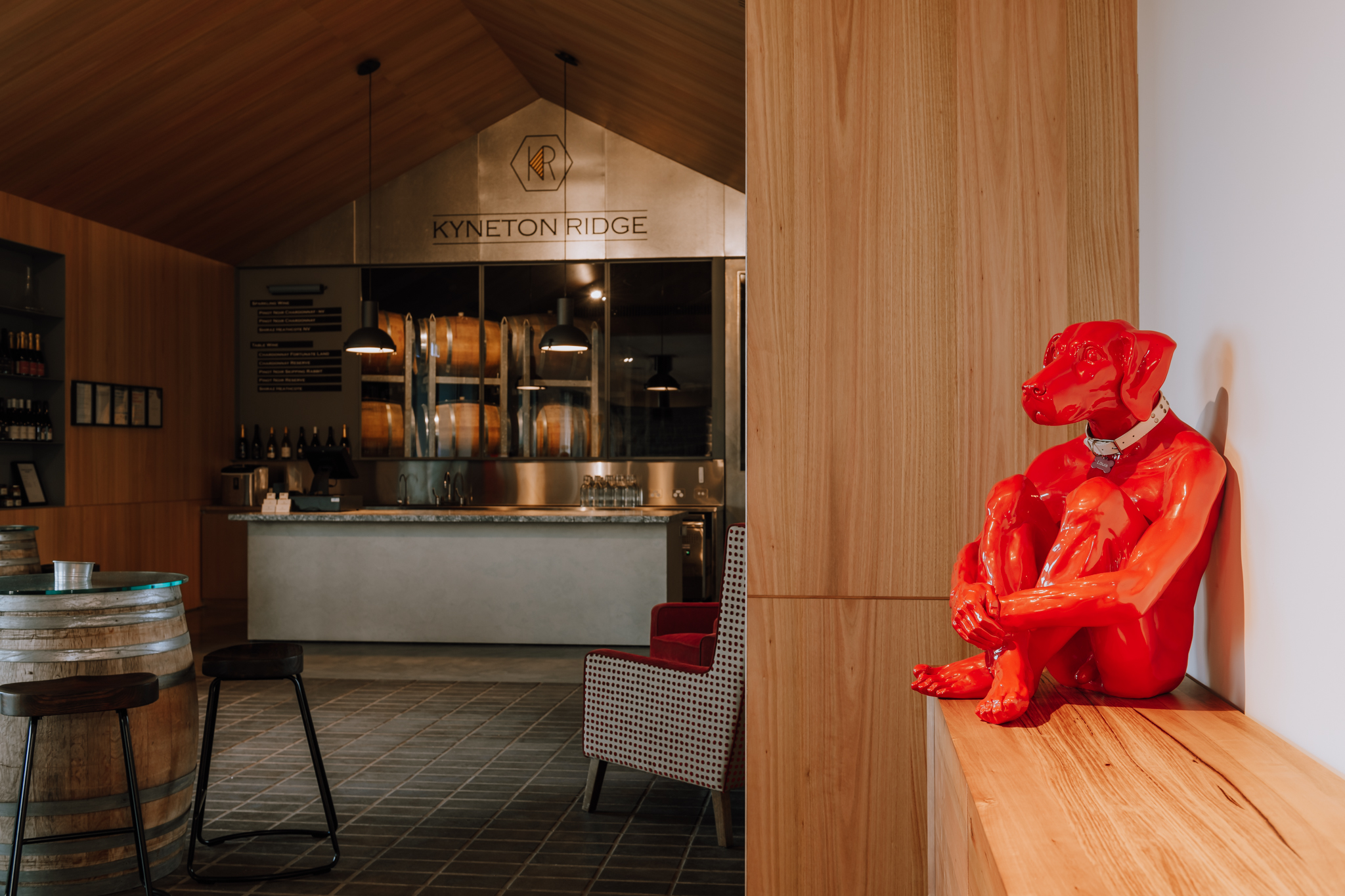 Kyneton Ridge bar with a statue of a red dog 